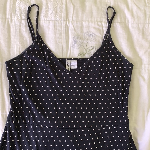 H&M black polka dot mini dress. Fit & flare. Skater skirt. Medium, sleveless - Picture 3 of 5